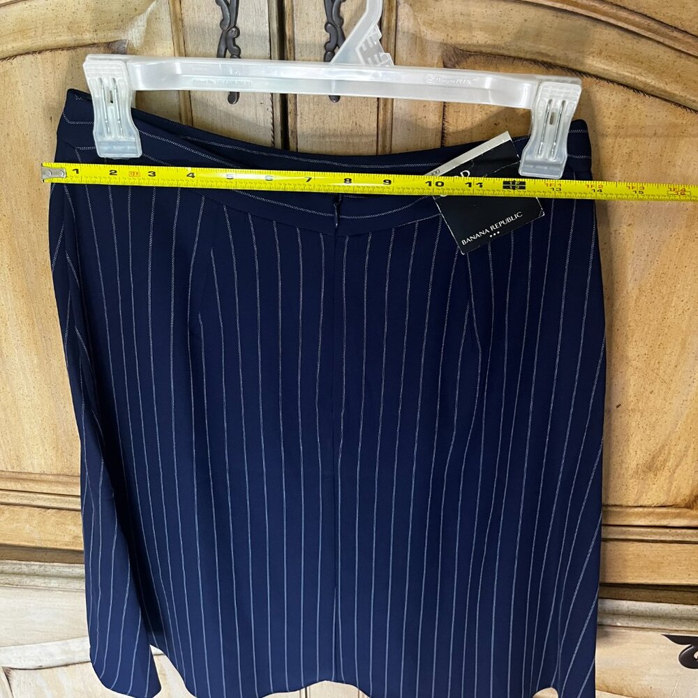 NWT Banana Republic Navy and White Striped Formal Skirt - Picture 5 of 6
